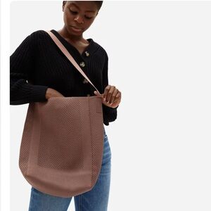 Everlane Do-It-All Tote – Deep Mauve | Recycled Materials